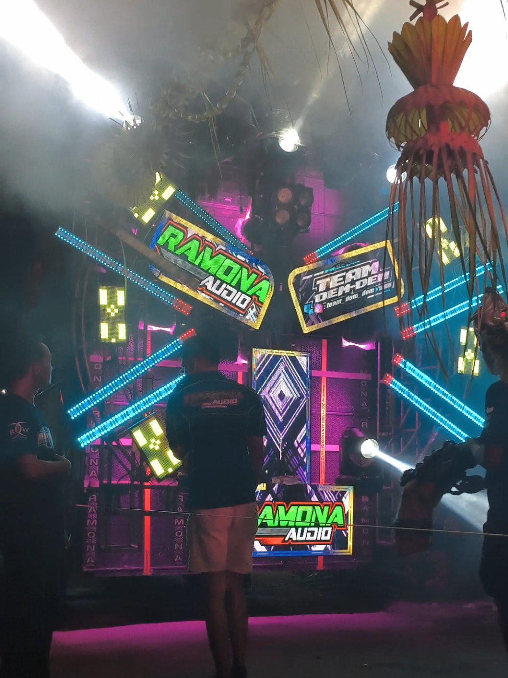 sekedar info nanti malam karnival di Tenggong Rejotangan Tulungagung start 18:00 - selesai yoh gek budal selak full lapak e 💯✌ #soundhoregjawatimur #karnavaltulungagung #karnavalsoundsystem #soundhoregjatim #tenggongrejotangan 