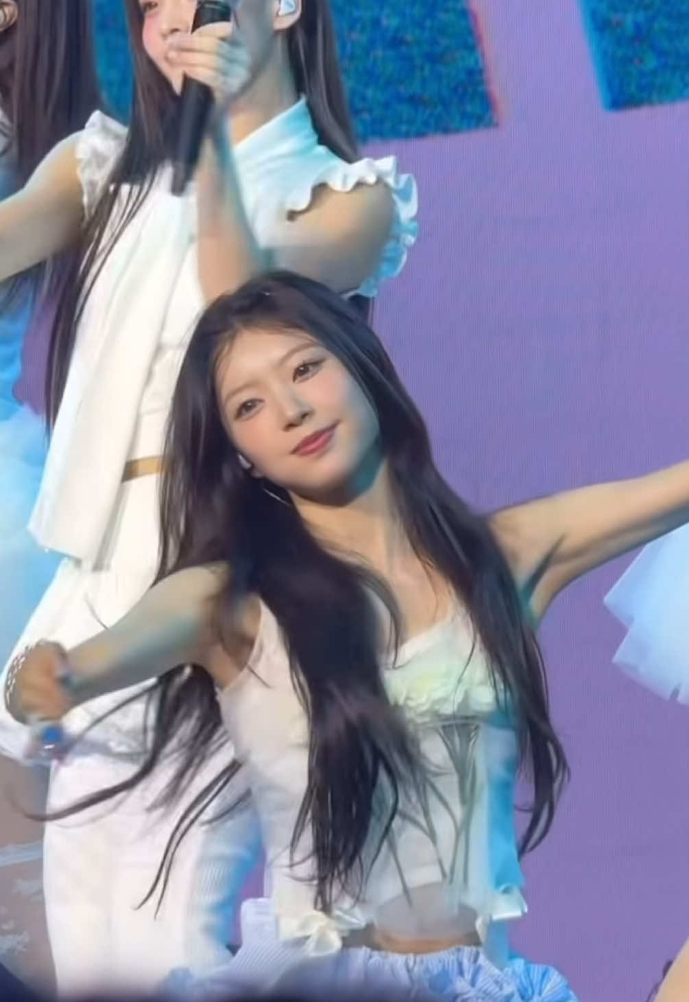 하루 종일 내린 rain 괜히 울적했던 day #모카 #아일릿 #moka #illit #fyppppppppppppppppppppppp 