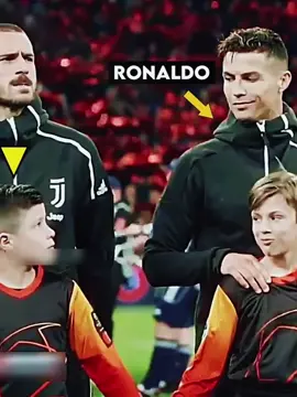 Ronaldo's Great Respect Moments You've Never Seen #ronaldo #cristianoronaldo #fyp #football #championsleague #championsleague06 #MAbappe #neymar #messi #fcbarcelona #ishowspeed #haaland #marcelo #DiogoJota