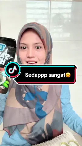 Tak menyesal beli ! Sumpah sedapp😋😋. Tak payah kuah n lauk mewah dah! Cukup sambal hitam ni jee😍. #sambalhitam #sedapsangat #hargamurahberbaloi#sekalimakanpastiteringat2 #fypシ゚viral 