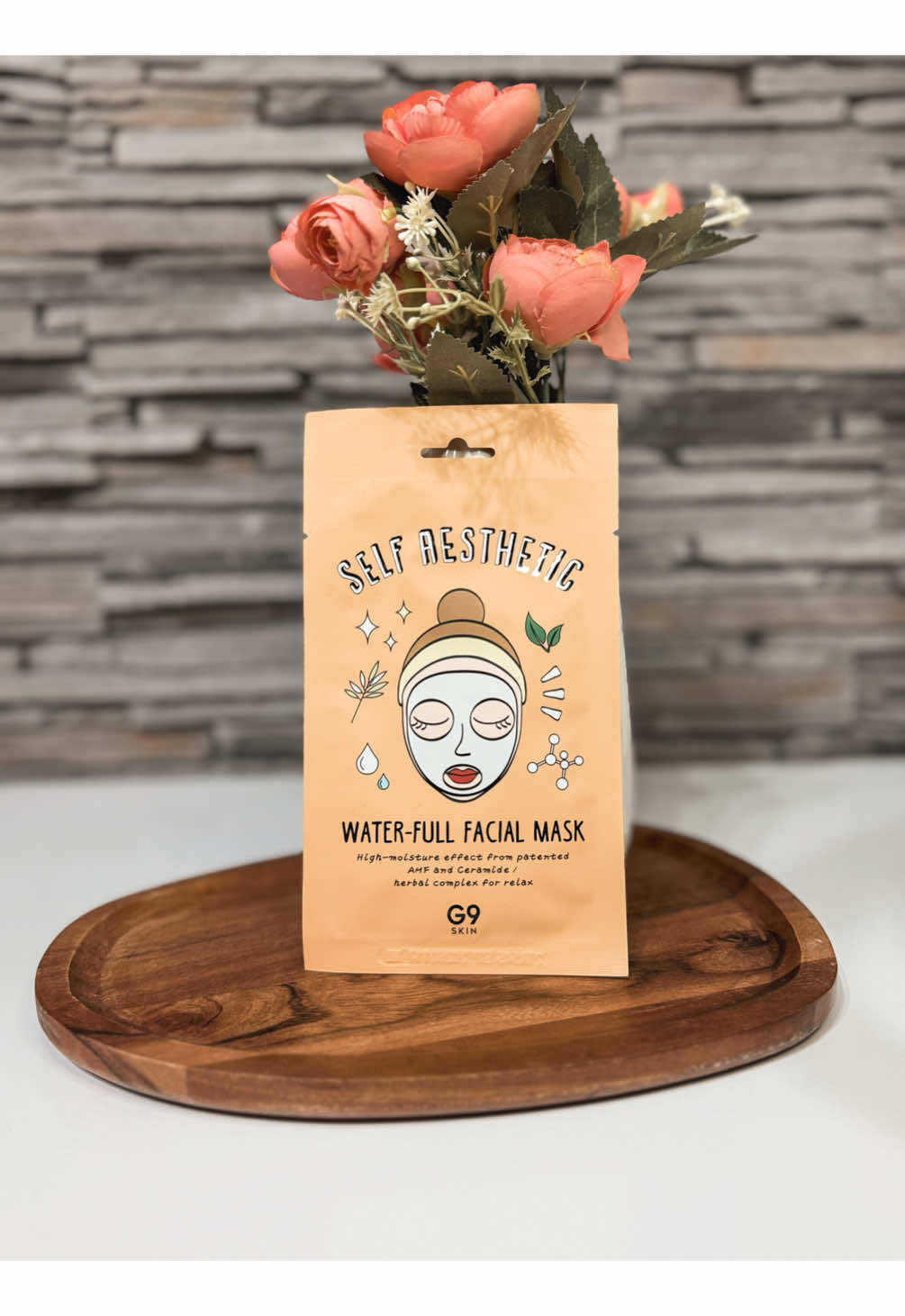 Un pas esențial în rutina de îngrijire: hidratarea intensivă.✨      Water-Full Facial Mask – G9 Skin oferă: • aport optim de umiditate pentru pielea deshidratată; • ceramide pentru întărirea barierei cutanate; • extracte botanice pentru calmare și confort imediat      O soluție rapidă și eficientă pentru un ten mai neted, mai suplu și vizibil mai luminos, în doar câteva minute 💧✨      Poți beneficia de 10% discount folosind codul: 999CT76M1W      În ritualul tău de skincare folosești masca pentru față?🧡 . . P R| @gliskin.ro , mulțumesc frumos!🧡 . . . #skincare #skincareaddict #beauty #beautyhacks #viralvideos 