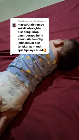 Membalas @ohmyluveeeee ini muca waktu umur 3 bulan bun udah sering latihan. baru bisa tengkurep mandirinya di usia 4 bulan setengah🤗🤗
