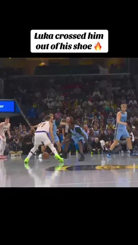 #lukadoncic crossed him out of his shoe! #NBA ##lakers