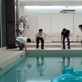 sunoo swimming pool 😂 #sunoo #enhypen #sunsun #fypシ 