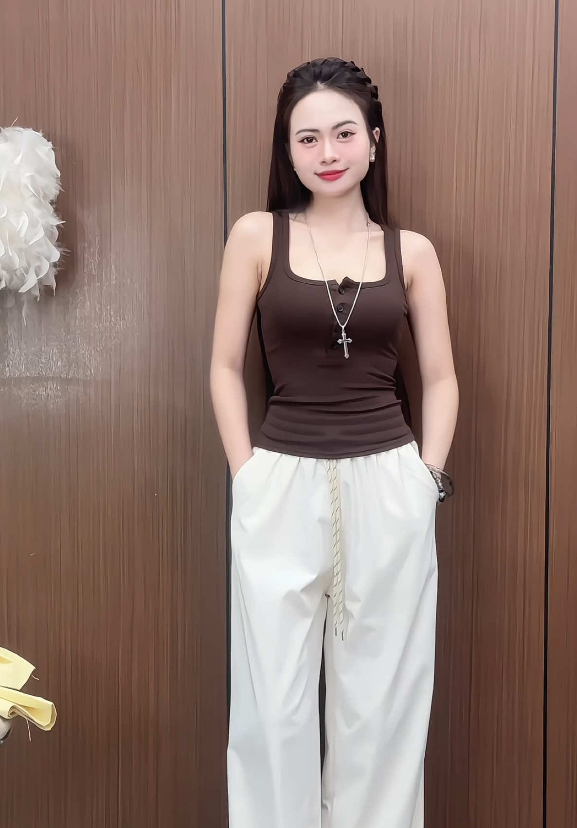 Eo ôi em quần này form đẹp mà deal hời quá các chị ạ