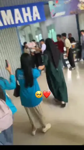 PERCINTAAN ORANG ORANG LUCU BGTT #borcesschool #foryoupage 