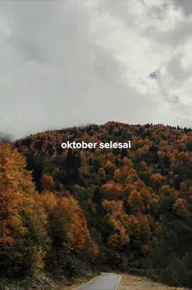 Oktober selesai #CapCut #fyp #trend #oktober #quotes 