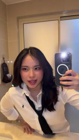 happy halloween 🎃 🔪 last minute costume guess who 🤔 #fyp #trend #halloween 