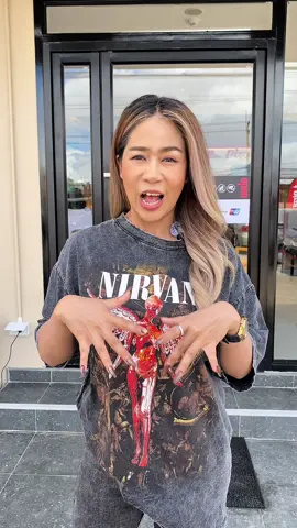 พิซซ่าฮัทสาขาใหม่เปิดแล้ว 🍕 ที่ตลาดโอเอ็มโคราช บอกเลยว่าสายพิซซ่าไม่ควรพลาด   #พิซซ่าหน้าโปลี  #PizzaHut1150  #เจ้ฟิลม์ที่เคยเป็นเอ็มซี #รีวิวโคราช #สาขาโอเอ็มโคราช