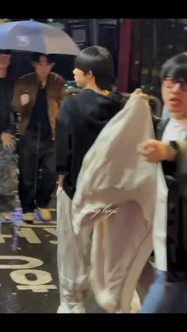 [2025.10.31] Hengiuu đến Hàn Quốc lần nữa🫶✨️ #trandichhang #chenyiheng #jonathan #tts #tf #f4  #tfgiatộc #tfgiatocf4 #tffamily #tffamily🇨🇳💫 #sdfj #tudai #lau18 #lau18_🍿 #lầu18🌟  #thoidaiphongtuan #sdfj_lầu18🌸🎐 #dury_cyh #capcut #xh #fyp #xhtiktok #dethuong #dangyeu #cute #cuti #ume #deptrai #traidep #hanquoc #hanquoc한국 