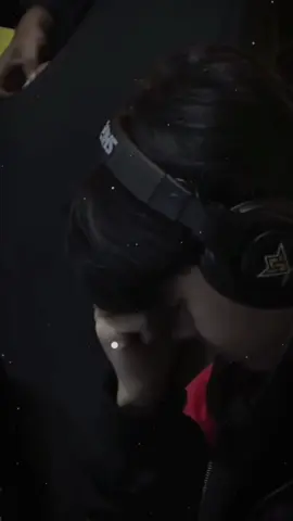 Mùa này làm đội trưởng cũng áp lực lắm, chỉ sợ không còn thấy nụ cười của em Bor nữa thôi. 😭🫂 #xbor #borbebong #WAG #ffwsglobalfinals2025 #xuhuongtiktok 