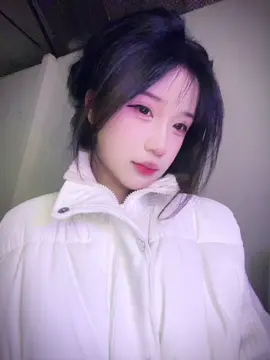 Phải chi ngày đó mình đừng yêu nhau..