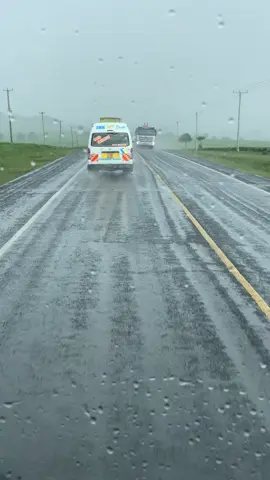 Driving in the rain is therapeutic. It’s calm and meditative #fyp#trucker#travel#roadlife#fypシ