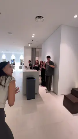 cantik ceunah kata si oppa  📍Leekaja, Pacific Place