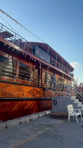 ♥️ . . . . : #AlAbrahDubai #DubaiCreekRide #AbraExperience #OldDubaiVibes #DubaiFYP 