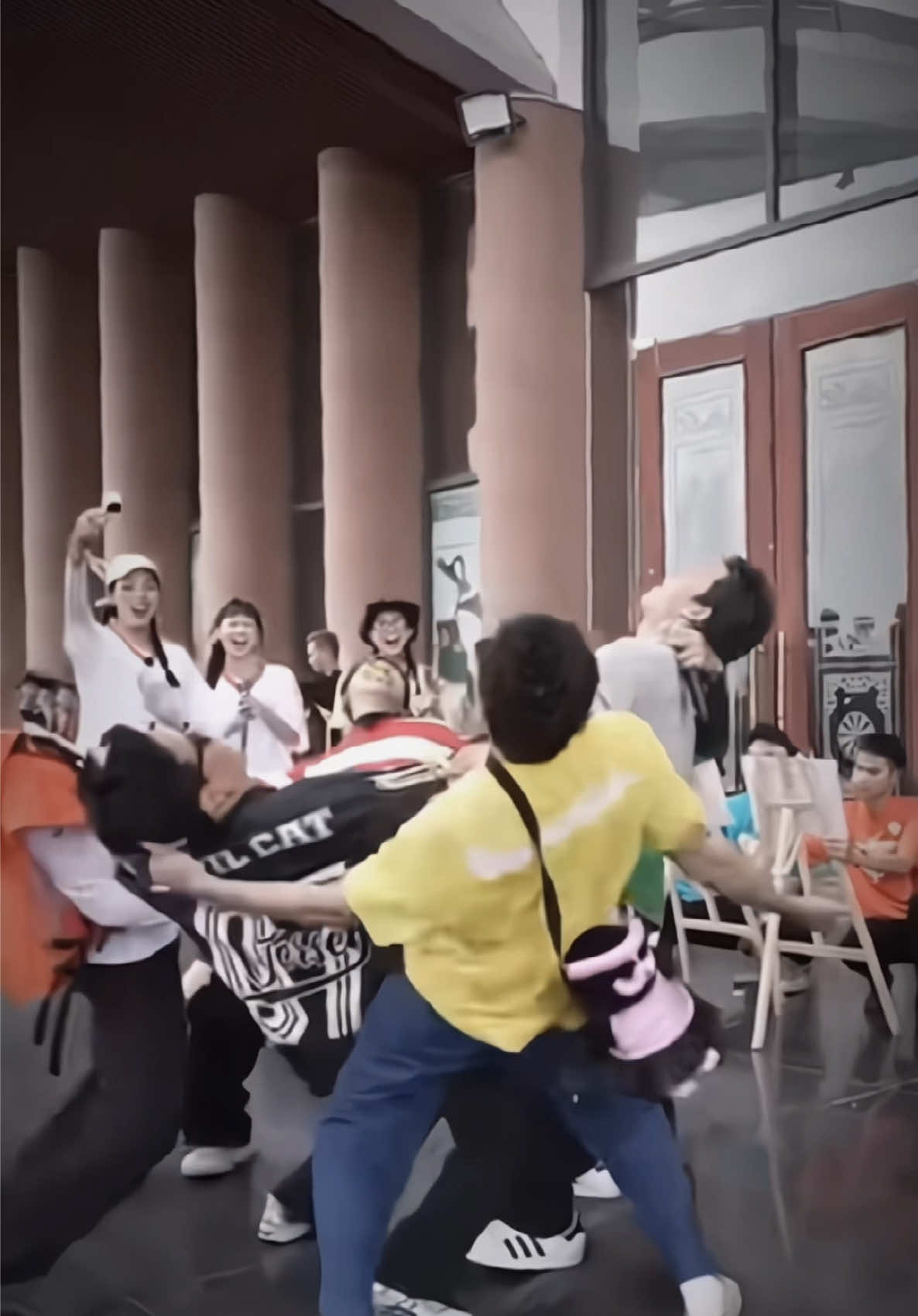 Vào vị trí xem anh em tui nhảy 🤸‍♂️🤸‍♂️ #HIEUTHUHAI #hieuthuhai2222 #tranminhhieu #2ngay1demvietnam #2Ngay1DemMua4 