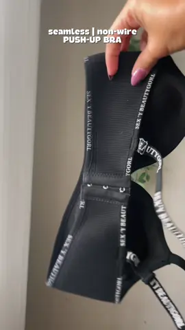 ganito dapat ang push up bra mo! mega push Ng bogelya mo dito!! #bra #seamlessbra #pushupbra #nonwirebra 