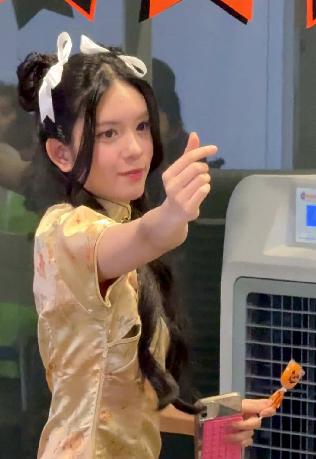 ลูกศร Luksorn BNK48 | BNK48 & CGM48 Moonlight & Monster 2025 @ MBK Center [01.11.2025] . #LuksornBNK48 #BNK48