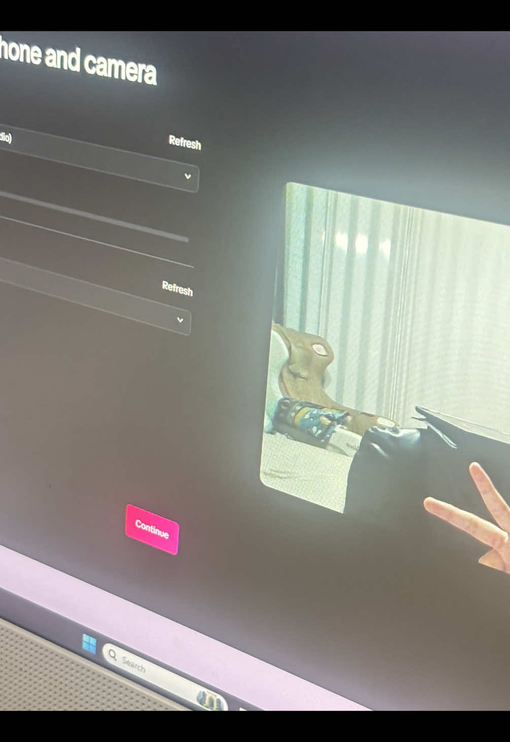 เธอชื่ออะไย