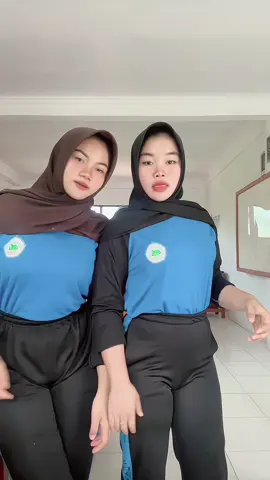 eh kpncet emot#fyppppppppppppppppppppppp #lewatberanda #fypシ゚ #anaksmk #smk 