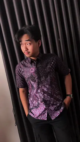 ganteng gini pake lengan pendek😎 #batikpriaslimfit #batikpria #batikviral #batikchristo #ootdpria 