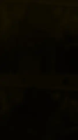 Xuống sân bay xong cái mái rũ xuống luoonn Nhìn cưng ghê, thêm nét ngại ngại nữa💘😳 Cre: @ngquyn_7  #BaeDontCry #QuangHungMasterD #Bloomever 