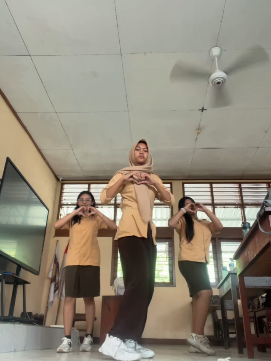 #trenddance #tormonitorketua💅🏻 