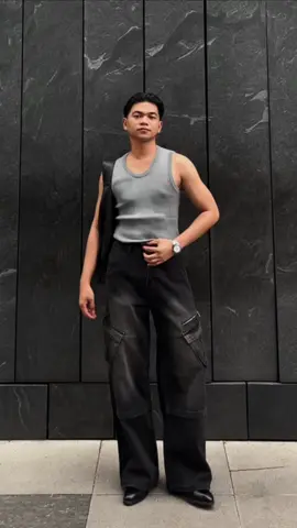 Tank top 🤝 Cargo Pants #CargoPants #MultiPocketPants #Tanktop #OOTD #outfitideas 