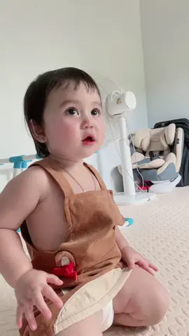 #ลูกสาว #แฟชั่นลูกสาว #น่ารัก #น้องซีลีน 