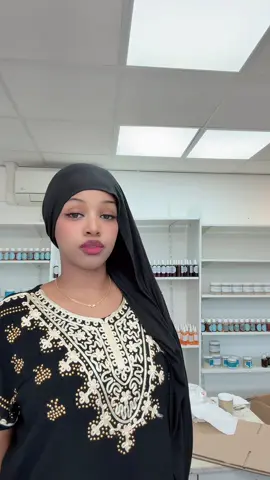 The only Somali hees aaqaano 