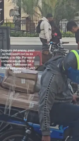 @Sandra Skins confirma que pasó Halloween con su ex marido, su hija y sus sobrinos. @Smashdota que parte te niegan y te ponen cachos peor que Antonella Bob.  No terminó borracha en el pasto porque en la tarde estaba detonando, comenzó stream diciendo “estoy cansada” #sandraskins #smashdota #infiel #layka 