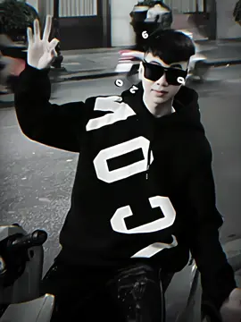 Áo hoodie nỉ mũ hoạ tiết #thoitrangthinhhanh #aohoodie #boypho #chaypho #viralvideo 