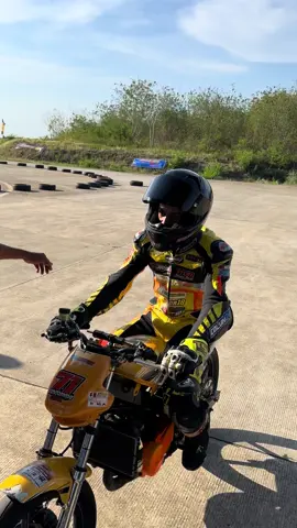 Podium Terhormat 🥇 Sport Std s/d 155 CC Expert #jayamotorracingteam #yamahatouch125 @vd71 