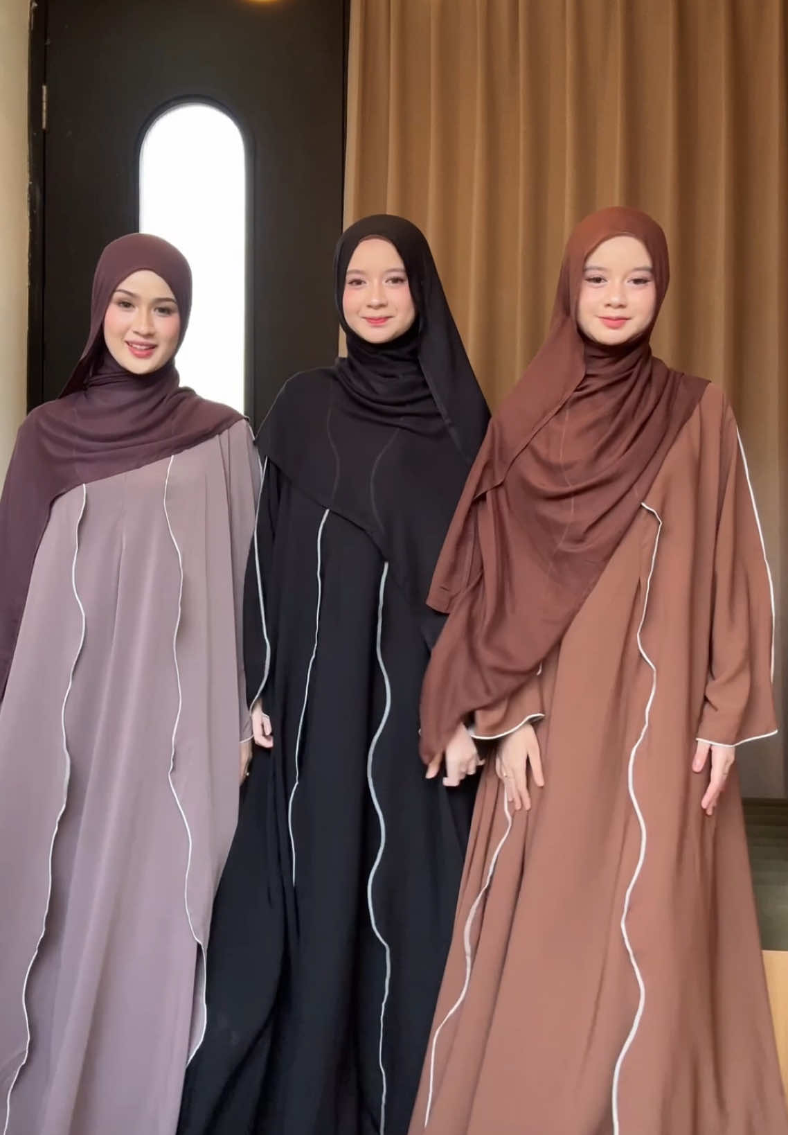 Kembaran abaya dress bareng bestie🥰 #bestie #sahabatjannah #tilljannah #fyp #abayasyari 