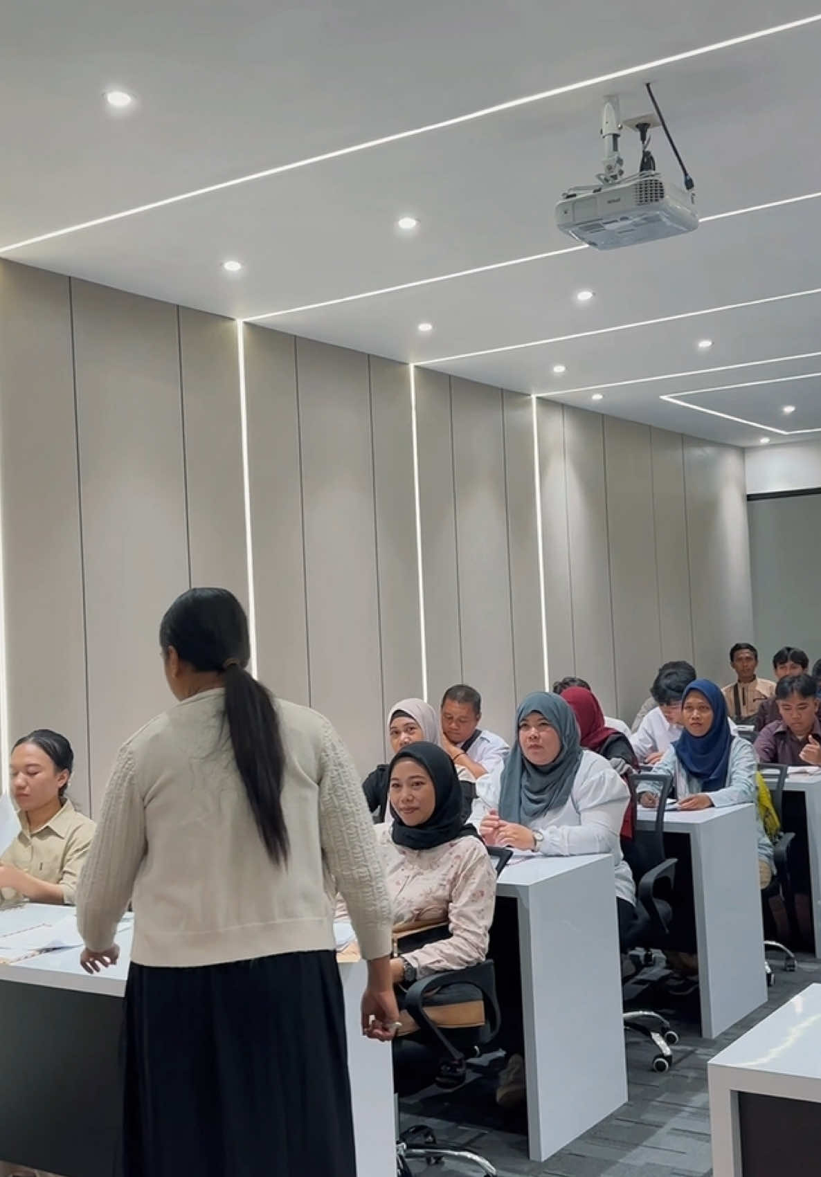 Last day loker pstore, kamu mau apa?@Putra Siregar  #fyp #foryou #iphone #minrab 