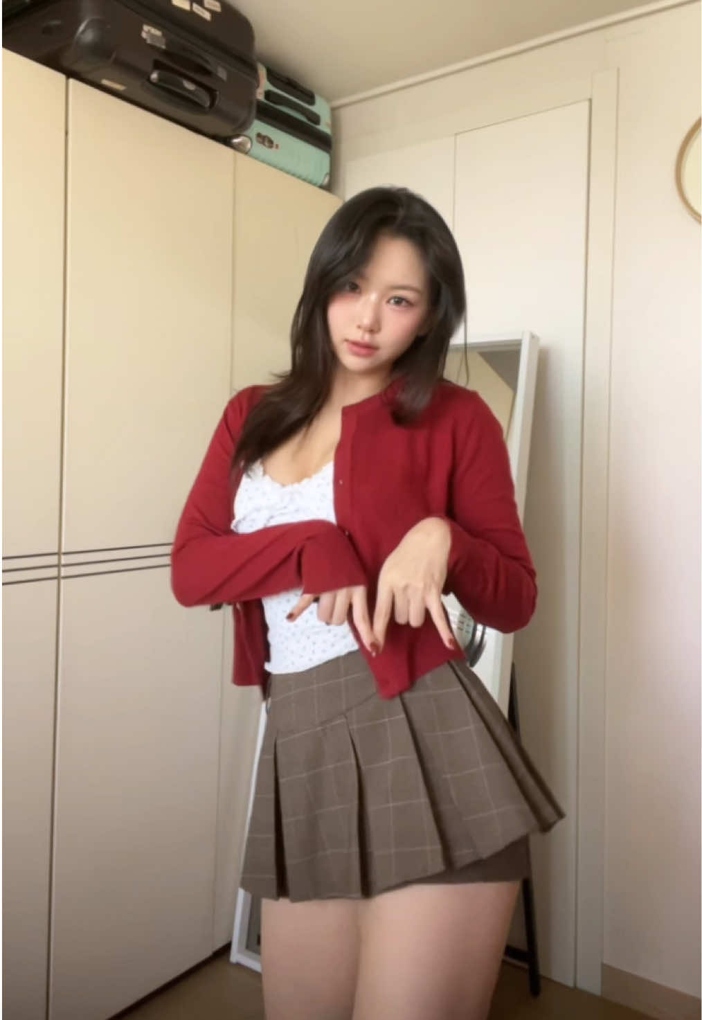 🍫 엠앤엠즈(@M&M'S KR)와 아일릿이 함께하는 #M댄스챌린지 함께해요! 🎁 11월 16일까지 참여하면 아일릿 싸인 포스터 12명, M&M’S 초콜릿 선물 박스 50명 총 62명을 추첨해 선물을 드려요! 여러분만의 밝고 신나는 M댄스를 보여주세요 😆 ✨ 참여 방법 (@M&M’S KR 공식계정 태그) ① 