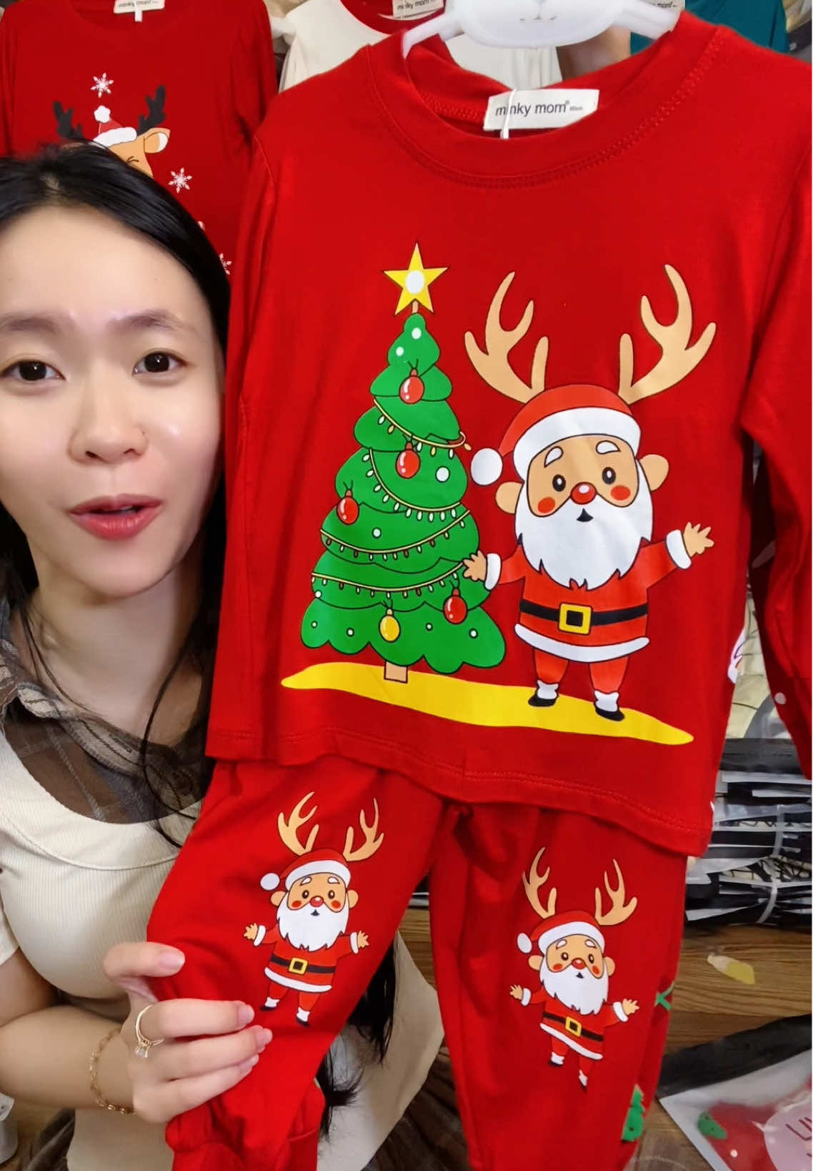 Các mom đã sắm đồ Giáng Sinh cho bé chưa 🤶🎄❤️ #bothunlanhchobe #giangsinh #noel #xuhuongtiktok 