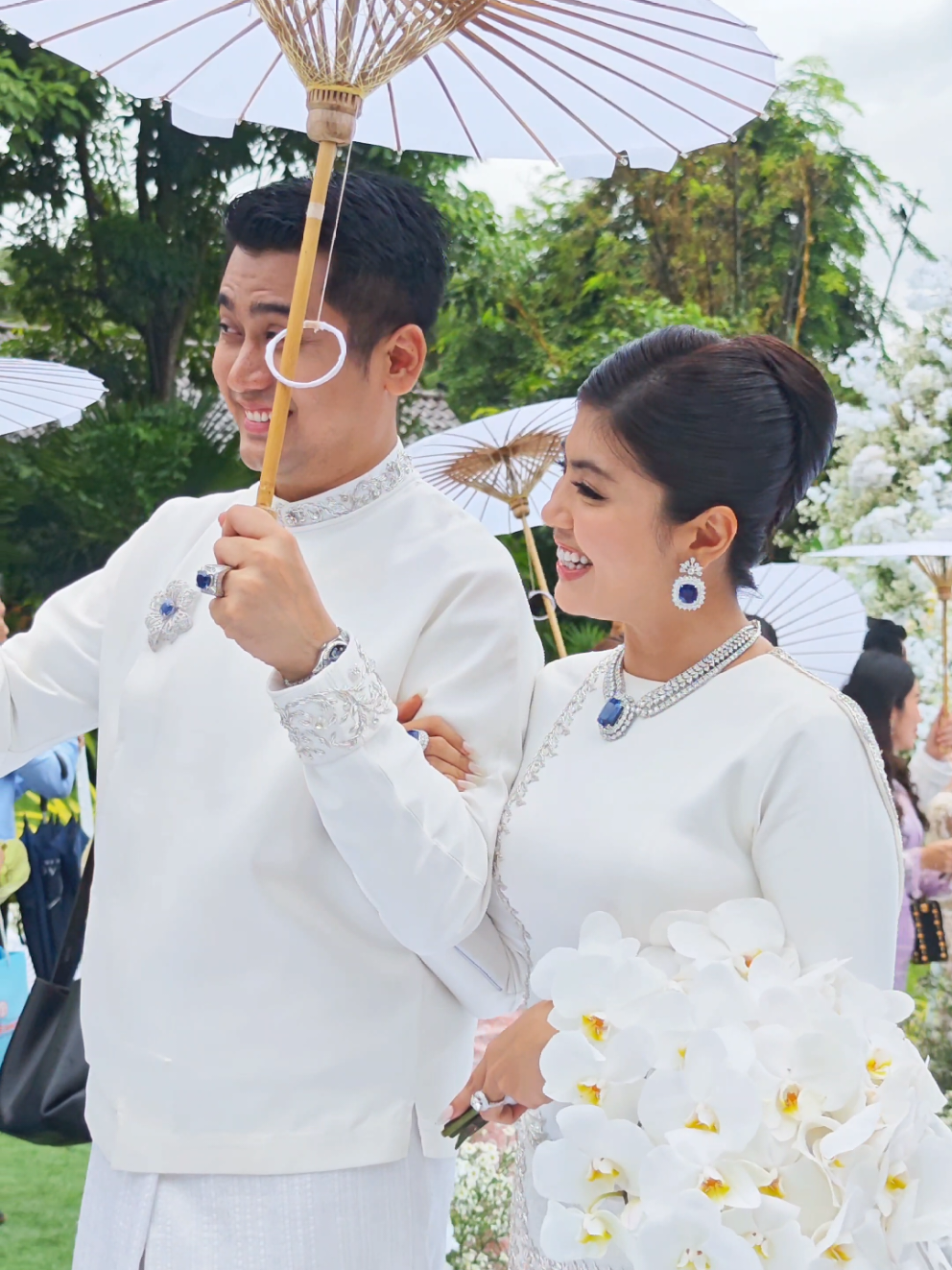 မြင်ရတာ ရင်ထဲအေးချမ်းလိုက်တာနော် ❤️#ငယ်ဇင် #လက်မှတ်ထိုးတဲ့နေ့လေး ##အားကျမှုတစ်သိန်း #စိန်ဧကရီchannel4 