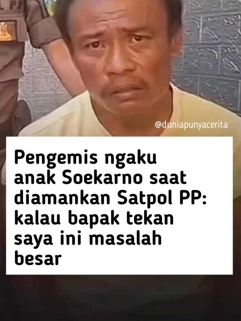 Seorang pria di Kota Palu membuat heboh setelah terjaring razia Satpol PP, Jumat (31/10/2025). Dalam video yang beredar, pria yang kerap mengemis di perempatan Jalan Towua, Basuki Rahmat, dan I Gusti Ngurah Rai itu mengaku sebagai anak dari Ir. Soekarno. Saat diamankan, pria tersebut meminta petugas untuk menghubungi Ibu Megawati dan Presiden Prabowo. Ia bahkan memperingatkan bahwa akan menjadi kasus besar jika dirinya ditekan oleh petugas. 🎬 fakta.indo