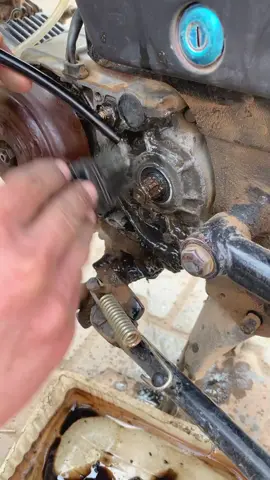 Engine Cleaning #shorts #bikerepair #bikerestoration 