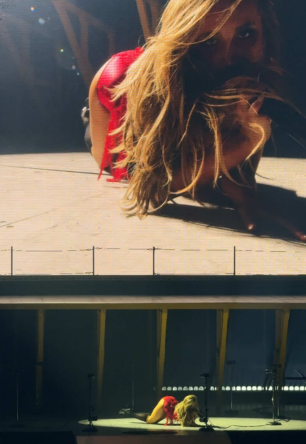 hey so this is insane i love you @tate mcrae #misspossessivetour #tatemcrae #justkeepwatching #austin #soclosetowhat 