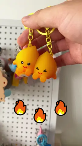 Sedang Terbakar api api api # #api#mainan #gantungankunci #keychain #streak 