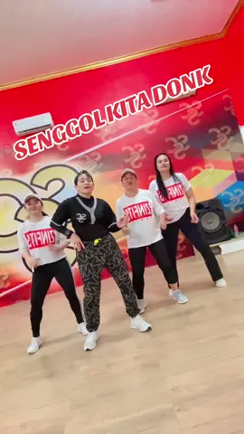 @vuryelli @🐝Nia Syarma🐝 @ikeu #zinfitrimajalaya #fyp #padahariini #tiktokviral #tiktoklover #videotiktok #videotiktok #kumpulteman 