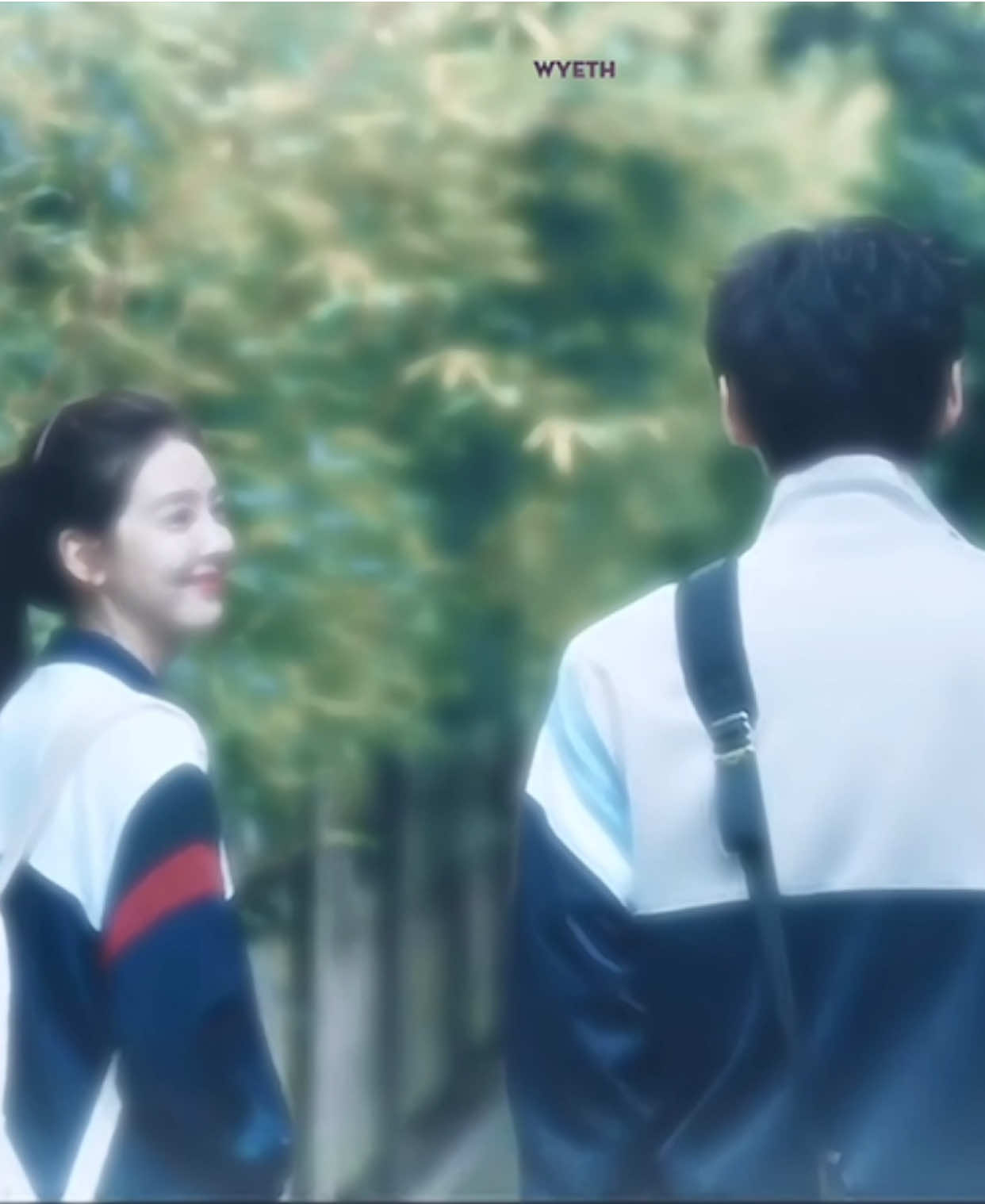 ảnh ghen còn chỉ thì nghe lời tăm tắp =)) #zhangruonan #baijingting #thefirstfrost #fyp #xh 