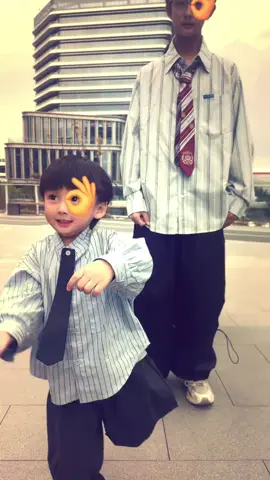 四兄弟齐上阵啦#浅跳一下  #周悦摇 #哥哥弟弟 