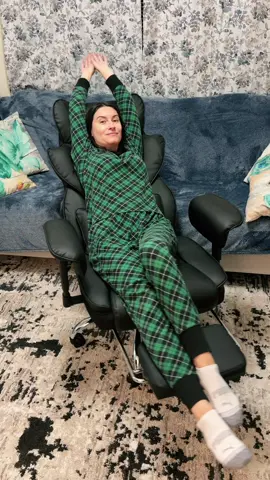 ❤️ My son is so happy — he loves playing PC games with his friends, and this chair is a total game-changer for him! 💻💛 We built it together — so easy and fast! It’s super comfy and perfect for work, rest, and play 👍❤️ #AmazonFinds #microinfluencer #ugccontent #letscollab #letscollaboration 