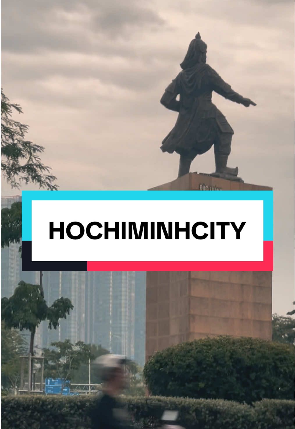Hochiminh city on 1 November 2025 #hochiminhcity #hochiminh #district1 #sightseeinghochiminh #saigonriver 