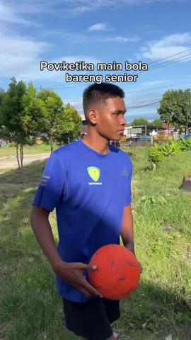 Kalian kalo main bareng senior kaya gini juga gak sih selalu di marahin kalo sama komen#fypage #fypシ゚viral #omped_visual #tiktok #trending #fyppppppppppppppppppppppp 