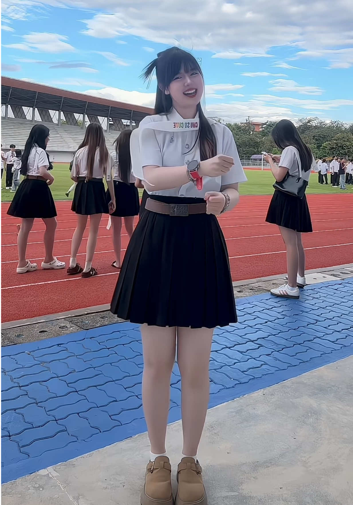 ย้อนแสง แต่ฟ้าสวยง้ะ🥴 #เฟรชชี่รีวิว #มชหวานเจี๊ยบ #cmu #รับน้องขึ้นดอยมช #แลกผ้าคาดมช💜🐘 