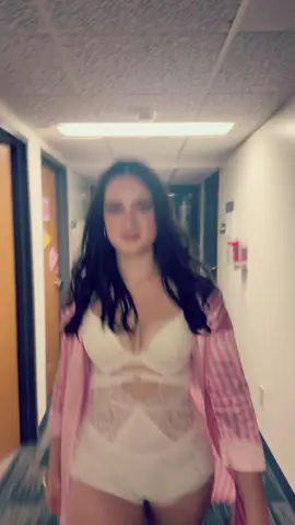 Will never stop posting this costume 🫶🪽 #halloween #vsangel #sdsu 